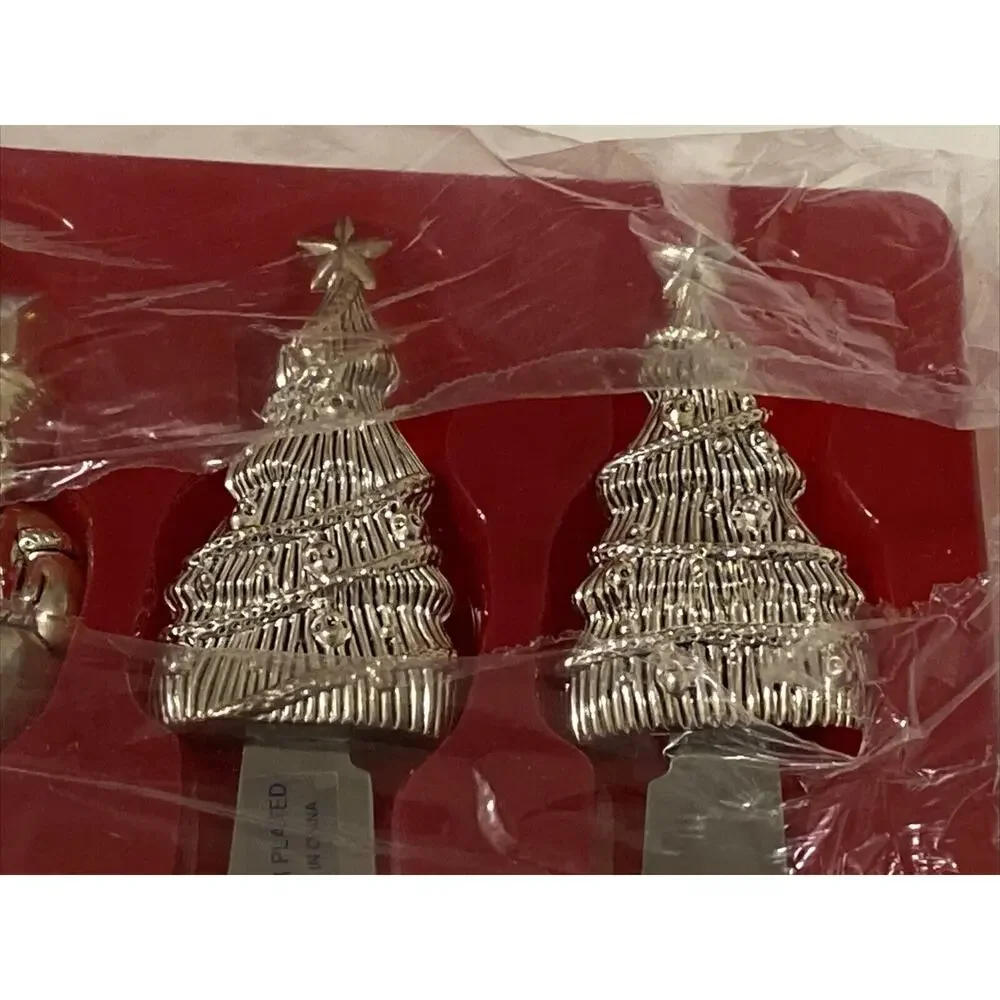Vintage‎ 1999 Wallace Silversmiths Set of 4 Silver Plated SS Holiday Spreaders